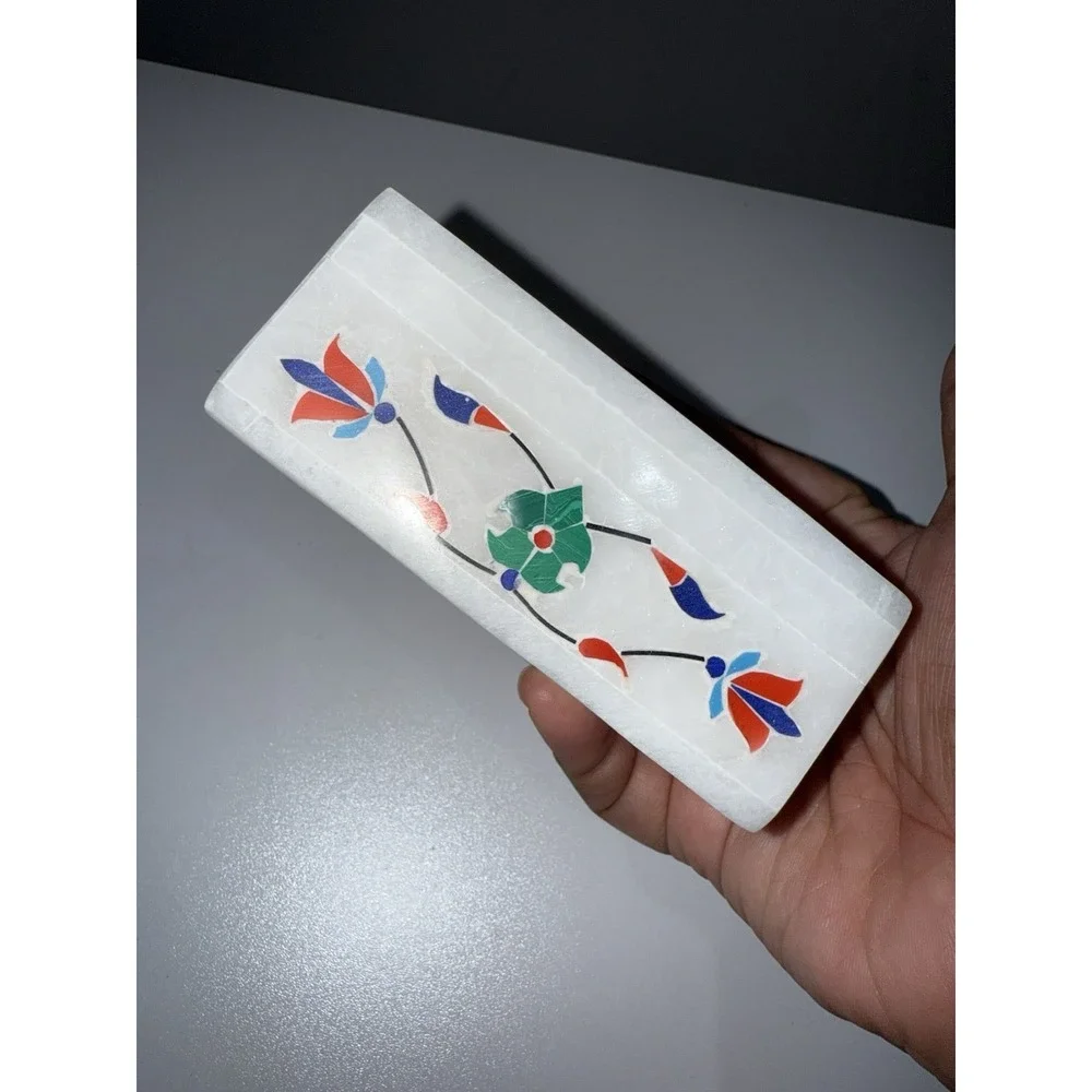 VINTAGE WHITE MARBLE TRINKET BOX SEMI PRECIOUS STONE INLAY‎ FLORAL DESIGN